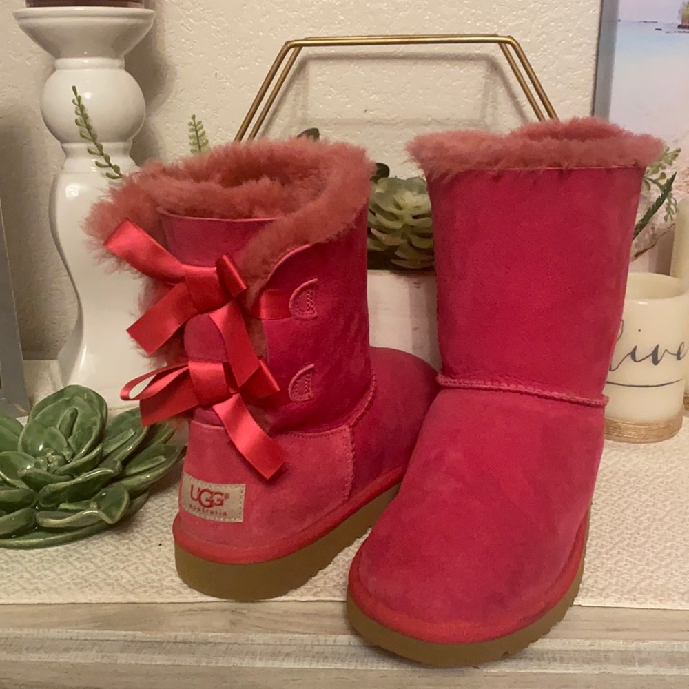 Pink uggs perfect condition